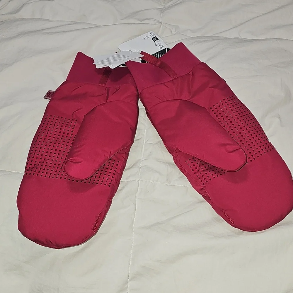Lululemon Quilted Fleece Lined Mittens!! Nwts BRML! Very Warm, Berry Rumble